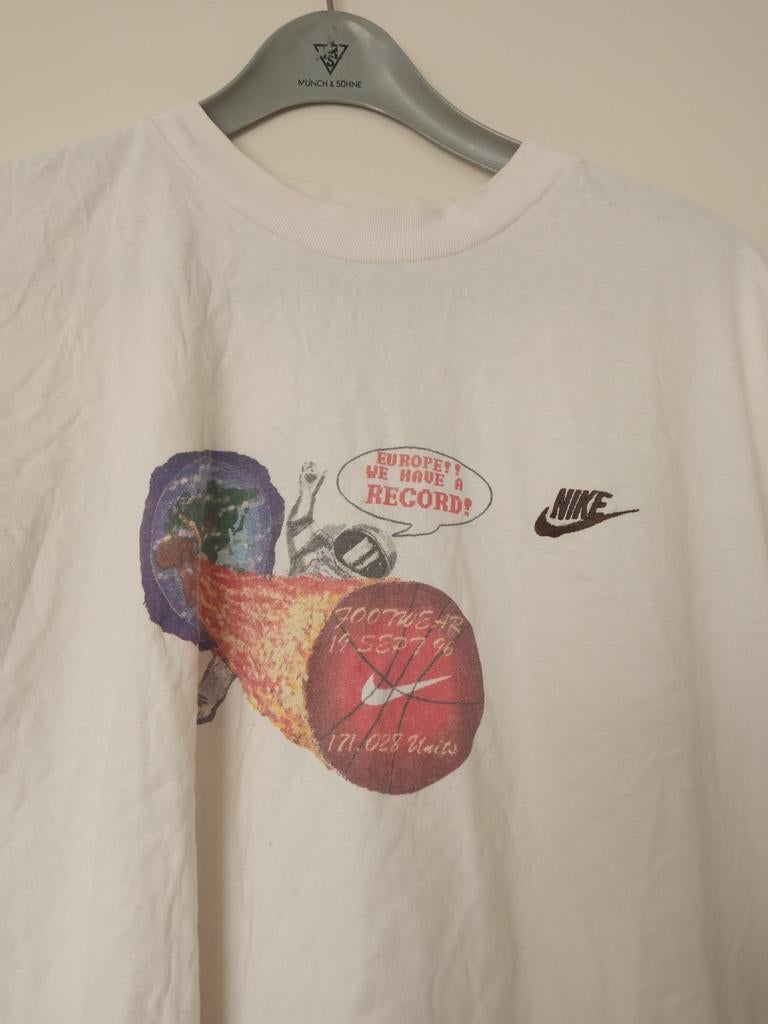 Vintage Nike T Shirt Xl Europe we have a record 9 Sept 96, Kleding | Heren, T-shirts, Wit, Nike, Maat 56/58 (XL), Ophalen of Verzenden