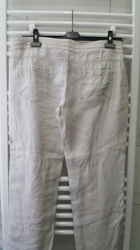 Lot pantalon dame  coton/ lin  40 et42 pour 10  euros pièc, Enlèvement ou Envoi, Comme neuf, Blanc