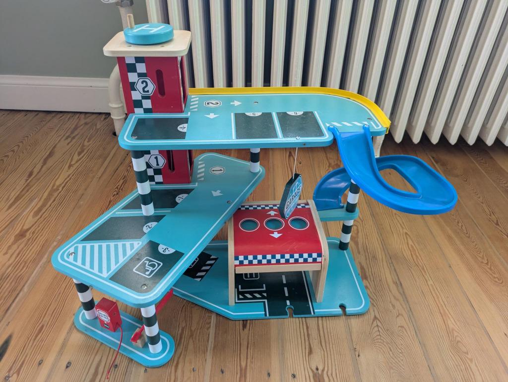 Speelgoedauto's Garage, Kinderen en Baby's, Speelgoed |Speelgoedvoertuigen, Ophalen, Gebruikt
