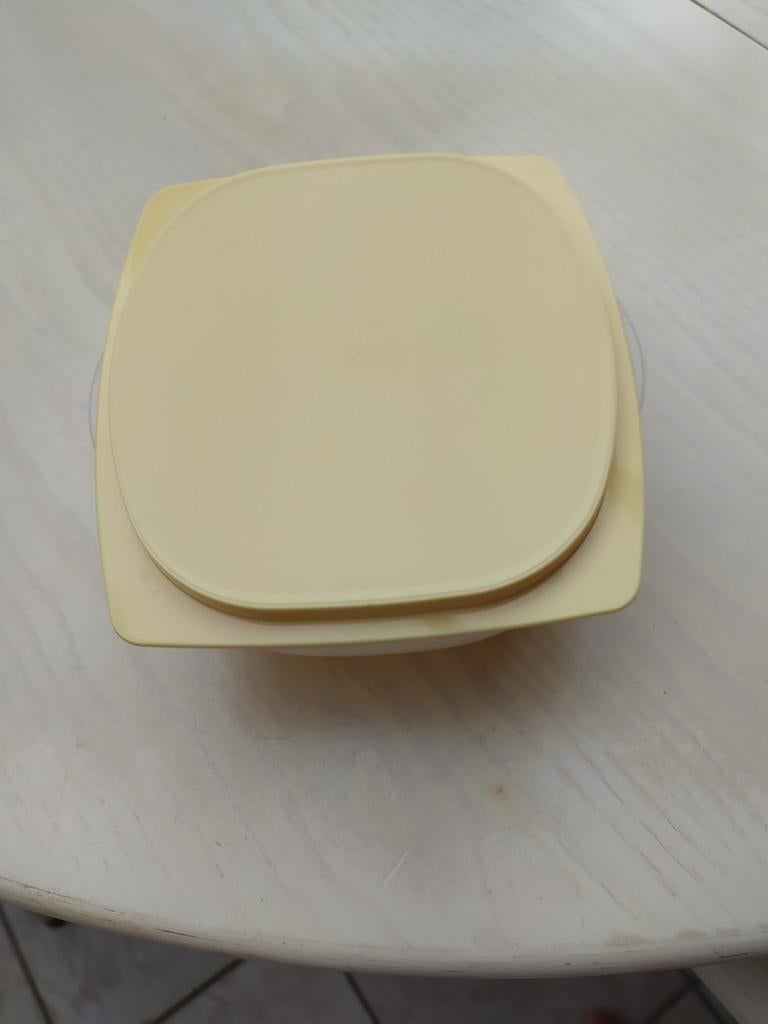 La petite boîte à fromage Tupperware, Enlèvement, Comme neuf, Jaune