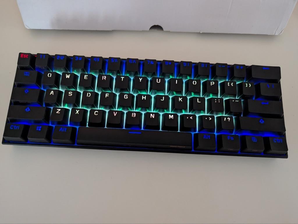 Mechanisch toetsenbord 60%, Multimediatoetsen, Ophalen of Verzenden, Zo goed als nieuw, Draadloos