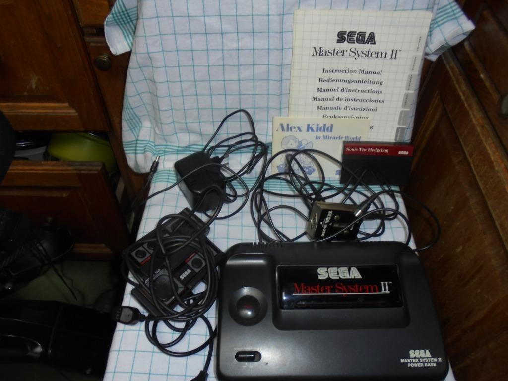 Console Sega Master II Sonic The Hedgehog boxed (geen inlay), Consoles de jeu & Jeux vidéo, Enlèvement ou Envoi, Utilisé, Avec 2 manettes