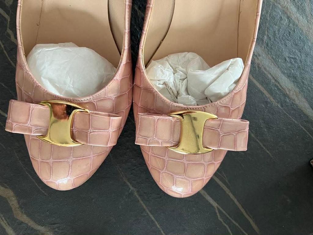 Chaussure italienne moderne pour femme, taille 37,5, Enlèvement, Comme neuf