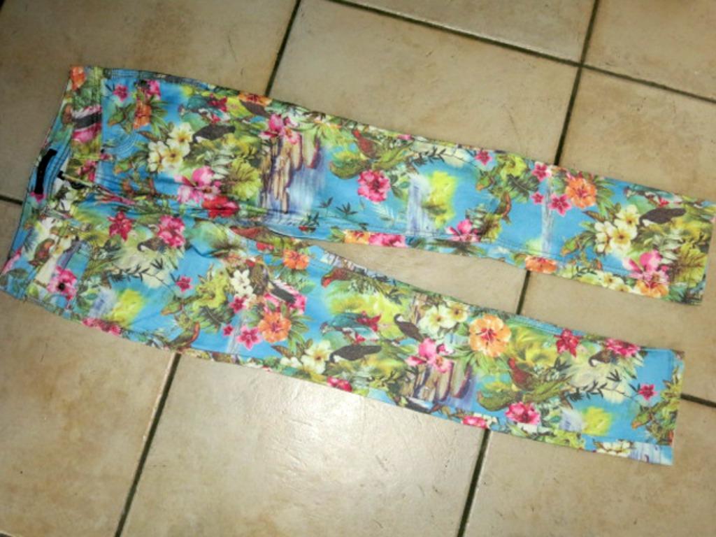 Een vrolijke broek, maat 36, Kleding | Dames, Ophalen of Verzenden, Zo goed als nieuw, Maat 36 (S), Lang