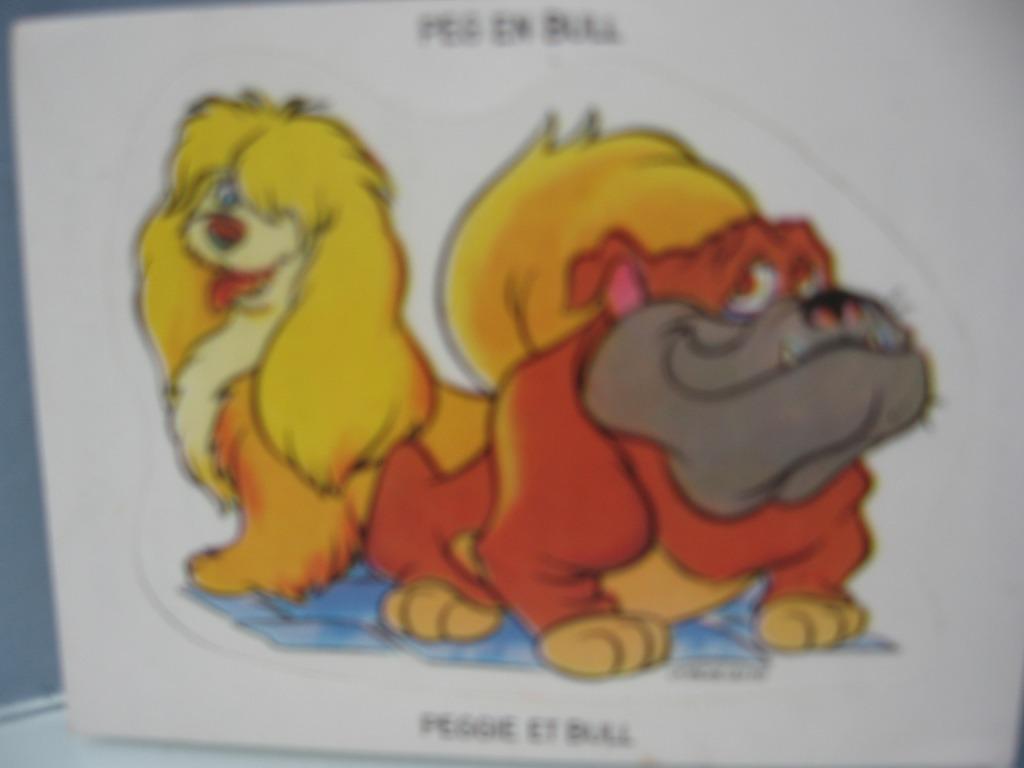 Sticker Peggy et Bull dans "La Belle et Le Clochard". Dimens, Enlèvement ou Envoi, Neuf, Bande dessinée ou Dessin animé