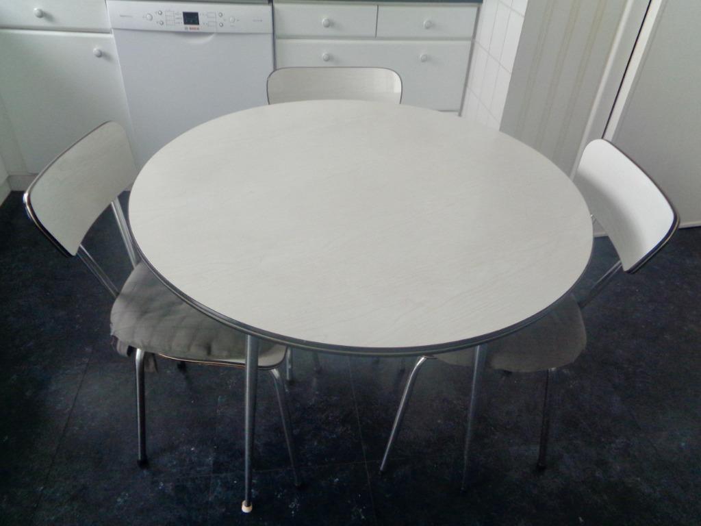 table et chaises vintage des années 60, Enlèvement