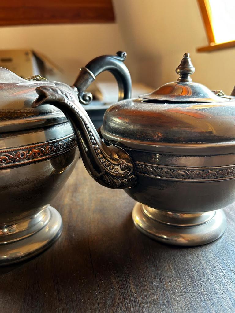 Theeservies, Ophalen