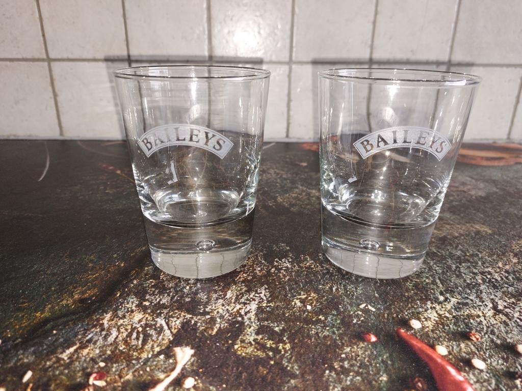 Baileys drink glas, Verzamelen, Ophalen of Verzenden, Zo goed als nieuw, Borrel- of Shotglas