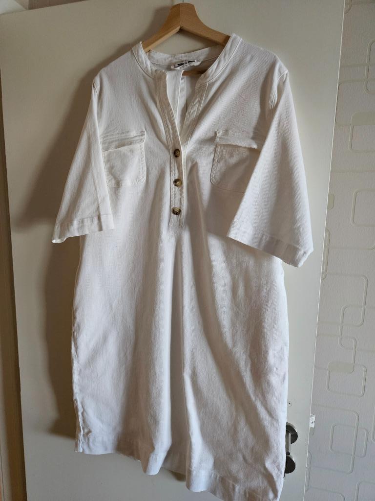 Te koop jeanskleedje, Kleding | Dames, Terre Bleue, Wit, Maat 46/48 (XL) of groter, Nieuw