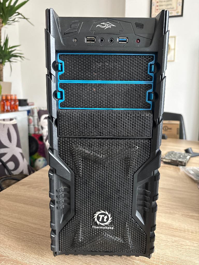 Thermaltake hoesje, Computers en Software, Computerbehuizingen, Ophalen, Gebruikt