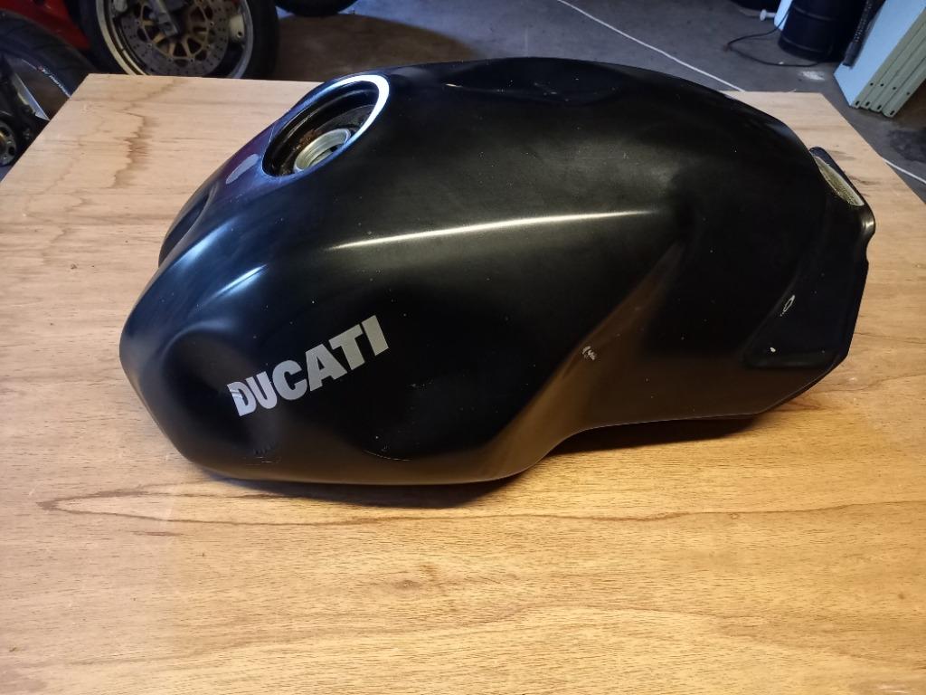 RÉSERVOIR D'ESSENCE DUCATI MONSTER NOIR MAT, Motos, Enlèvement ou Envoi
