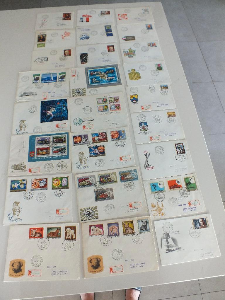 Magyar Posta -Hongarije 1974 - 25 omslagen met postzegels., Postzegels en Munten, Verzenden, Gestempeld