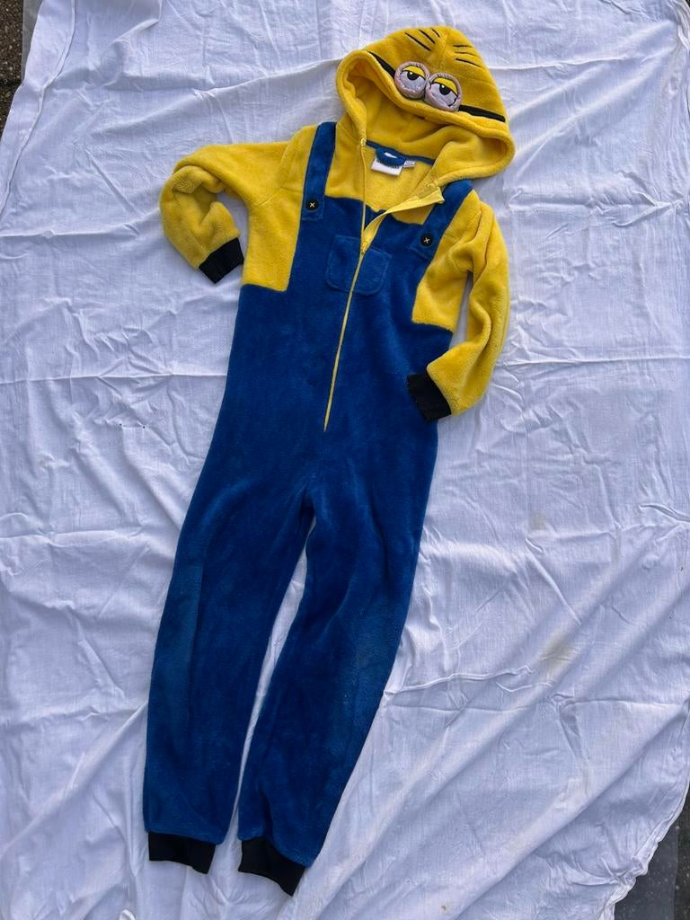 Minion pak 9-10 jaar, Ophalen of Verzenden, Gebruikt, 134 t/m 140, Jongen