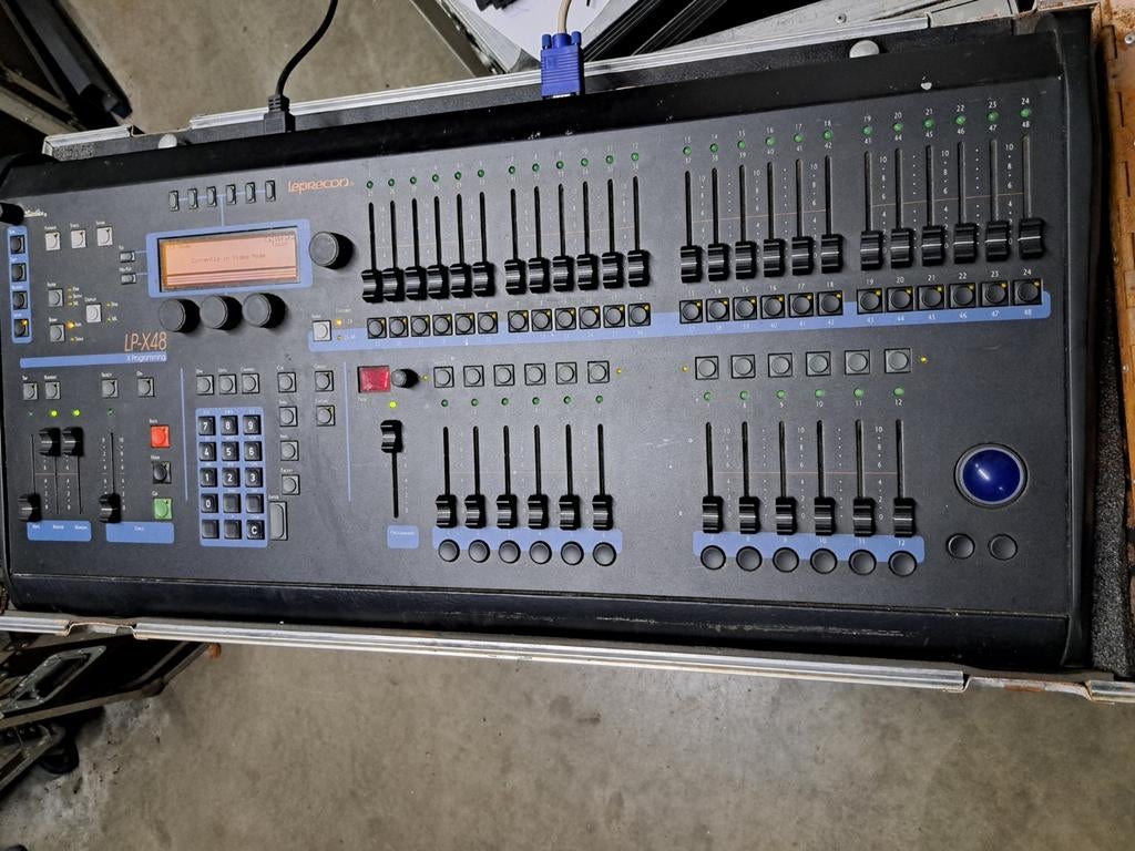 Lichtsturing DMX 1024 kanalen, Muziek en Instrumenten, Ophalen