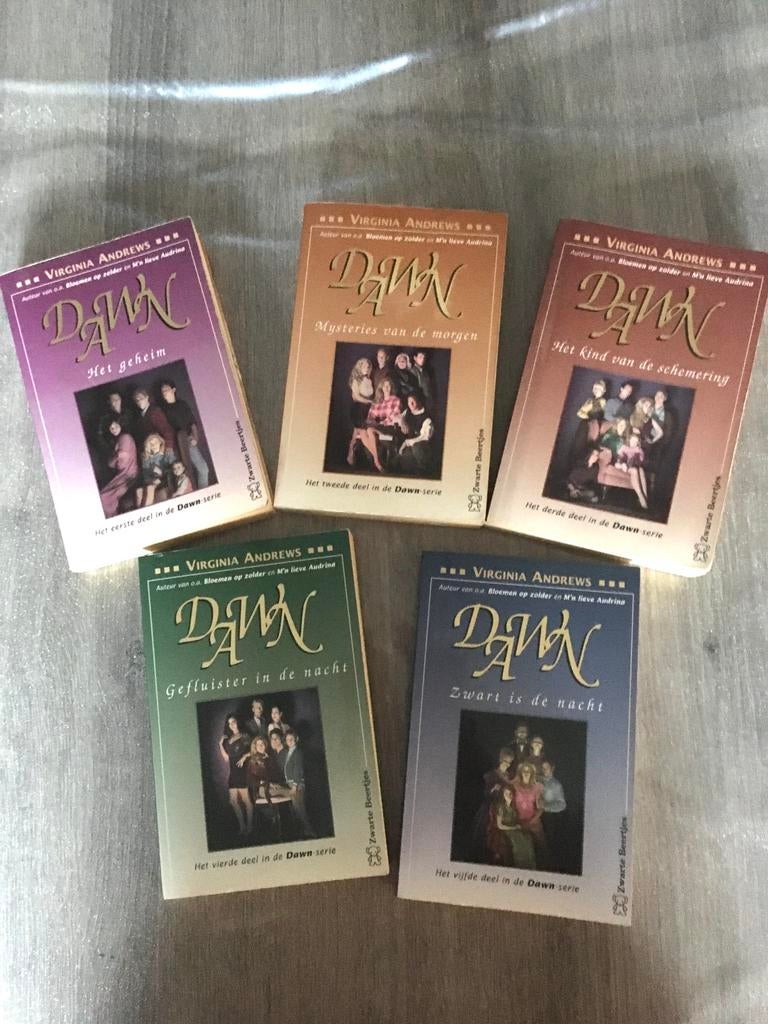 Virginia Andrews: Dawn-serie (5 pocketboeken), Enlèvement, Utilisé, Virginia Andrews