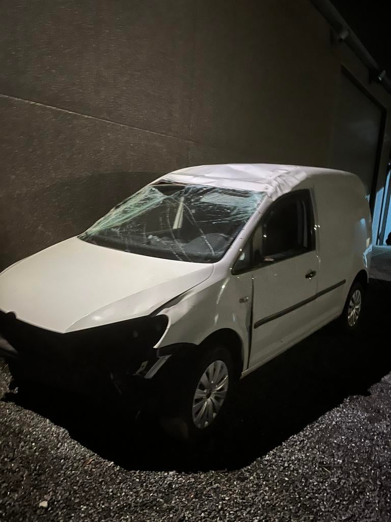 Vw caddy accidenté, Auto's, Bestelwagens en Lichte vracht, Particulier, Ophalen