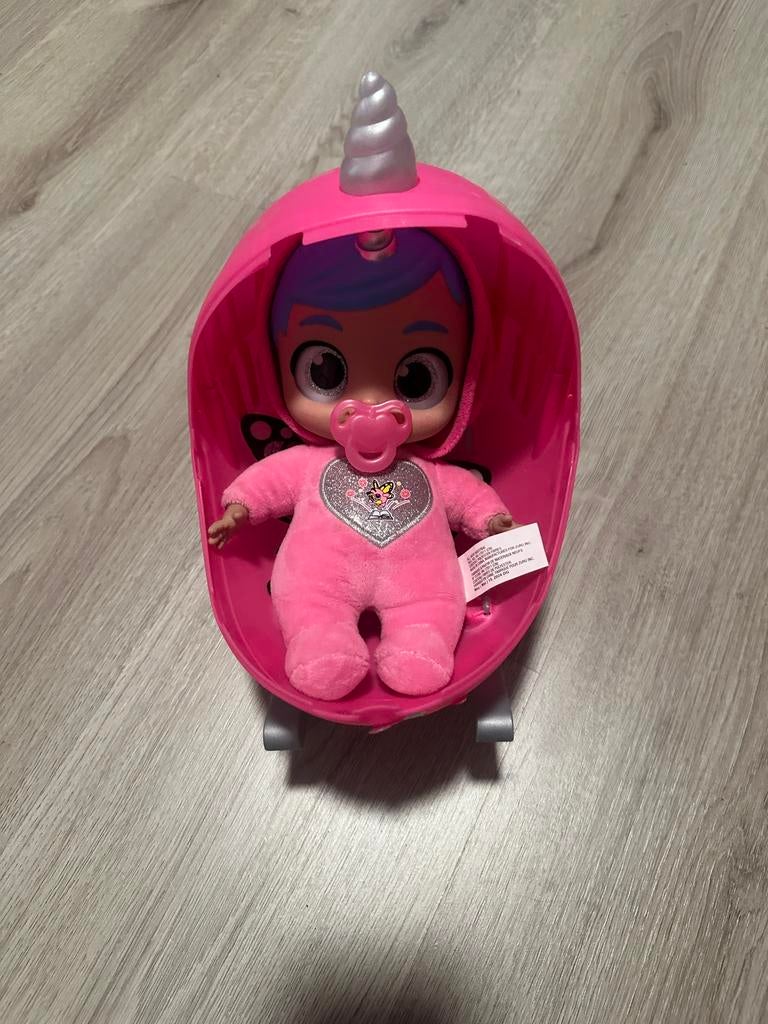 Popje unicorn in bedje, Kinderen en Baby's, Speelgoed | Poppen, Ophalen, Zo goed als nieuw