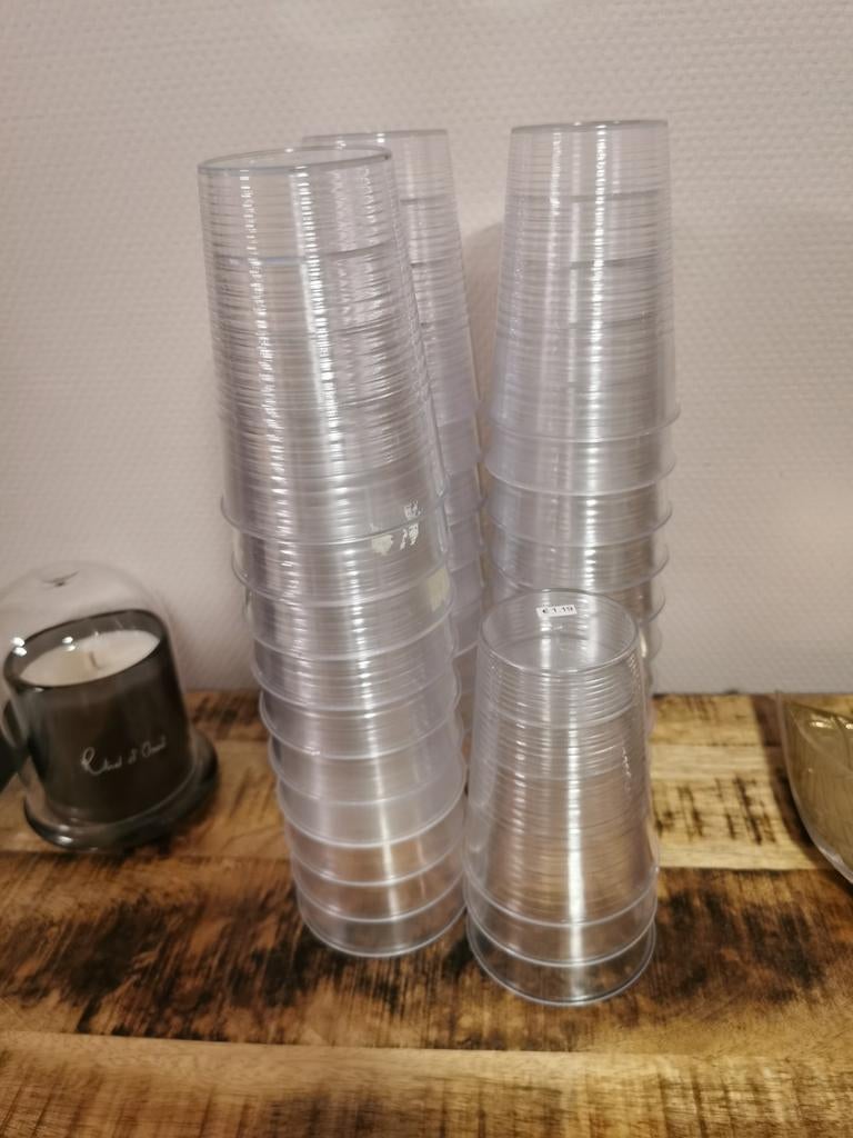 Lot de 33 gobelets 33 cl en plastique rigides, Articles professionnels