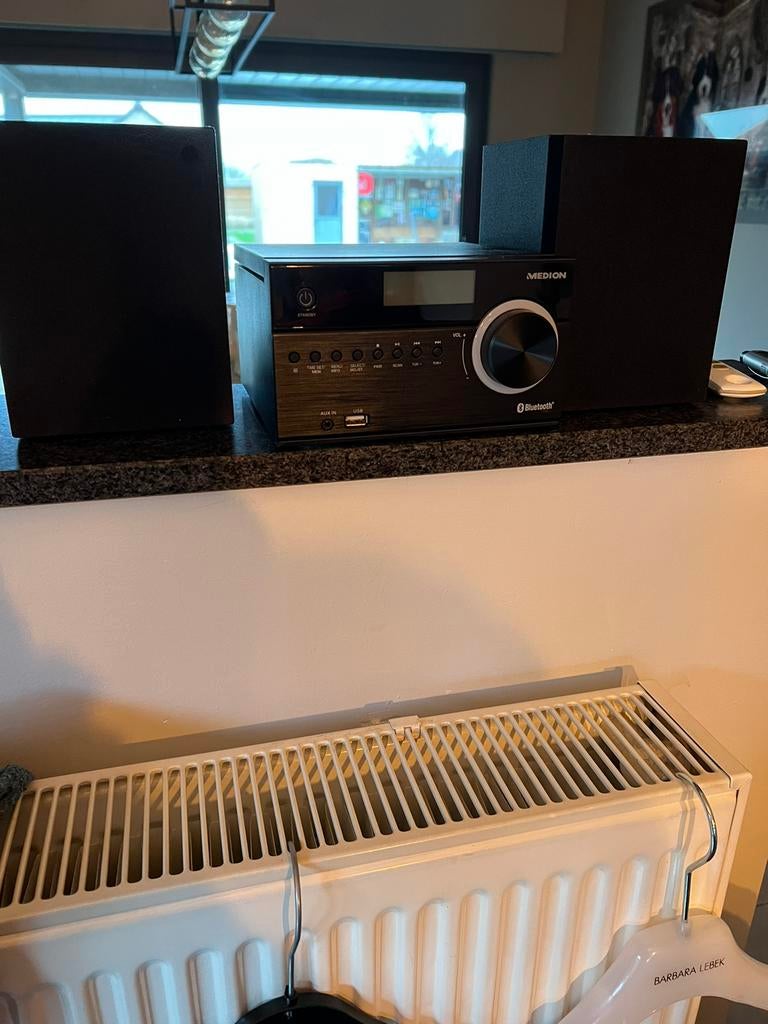 DAB Radio met cd en  2 boxen, TV, Hi-fi & Vidéo, Chaîne Hi-fi, Enlèvement ou Envoi, Comme neuf