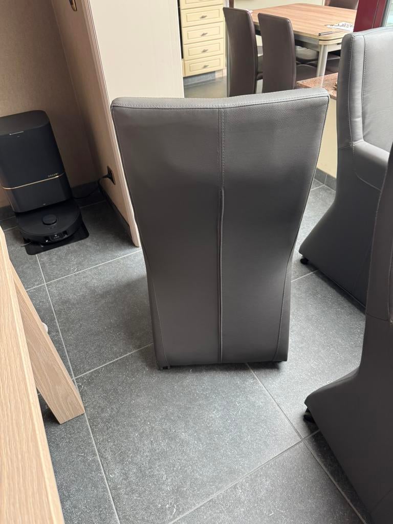 Tekoop stoelen voor eetplaats op wieltjes, Huis en Inrichting, Ophalen, Gebruikt, Overige kleuren, Modern