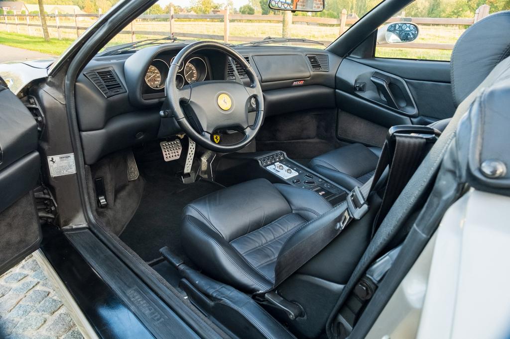 Ferrari F355 Spider - 1 of 2 Grigio Ingrid, Auto's, Ferrari, Automaat, Achterwielaandrijving, 3500 cc, Cabriolet