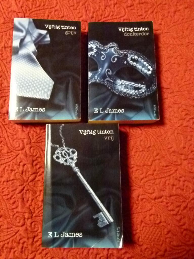 Trilogie "50 tinten" E.L. James, Boeken, Ophalen of Verzenden, Gelezen, E.L. James