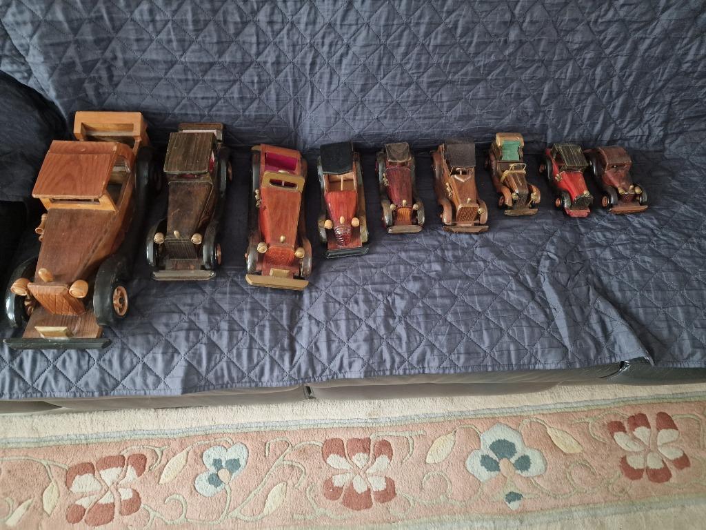 voitures miniatures en bois, Enlèvement