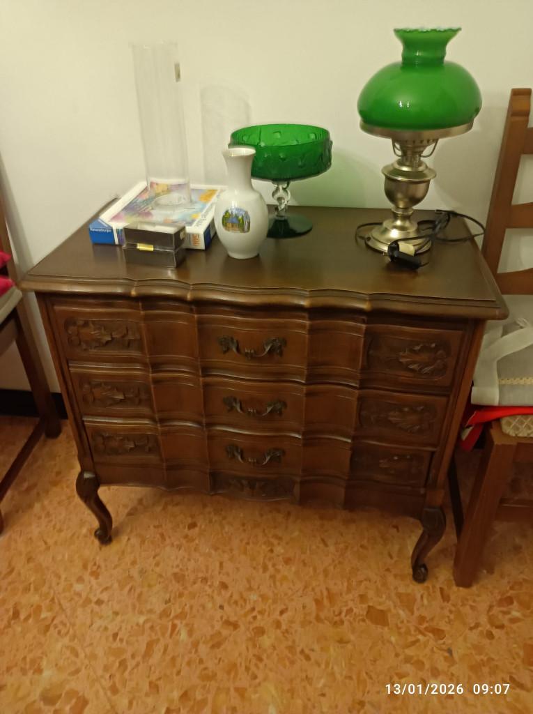 Commode de style Louis XV, Enlèvement