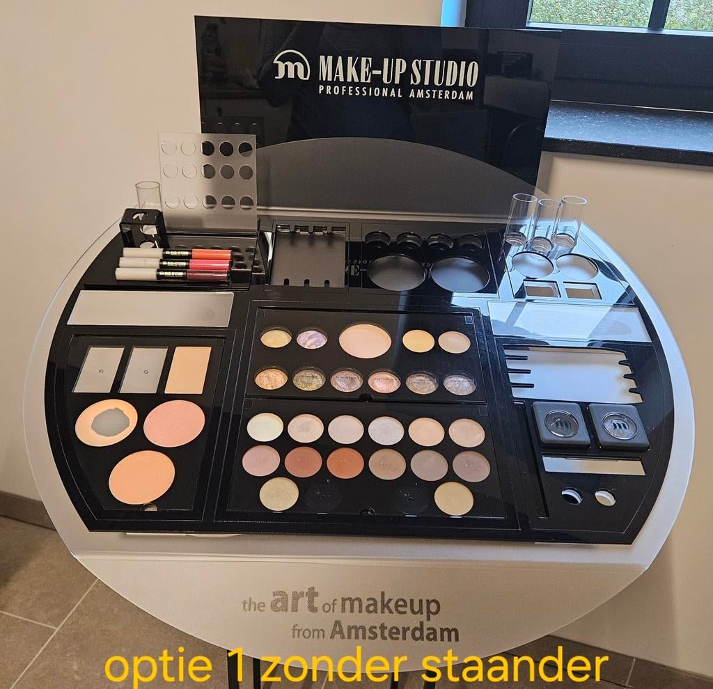 Make up stand met stock, Zakelijke goederen, Ophalen