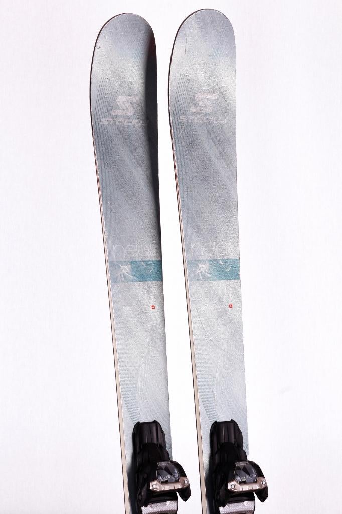 Skis 152 160 pour femmes STOCKLI NELA 88 2023, Sports & Fitness, Ski & Ski de fond, Utilisé, Skis, Carving, 140 à 160 cm, Envoi