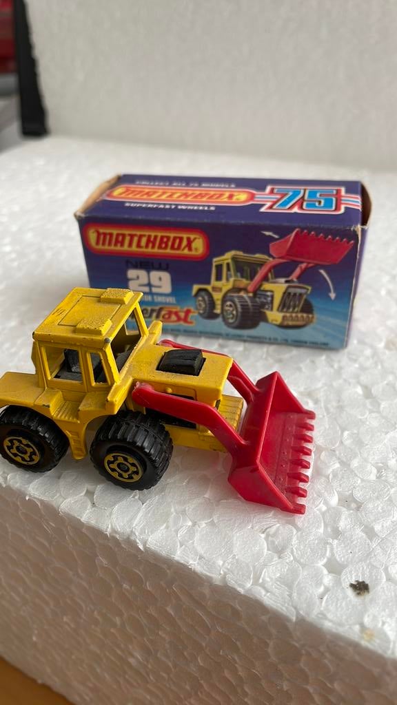 Matchbox Superfast 29 Tractor Shovel., Enlèvement ou Envoi, Comme neuf
