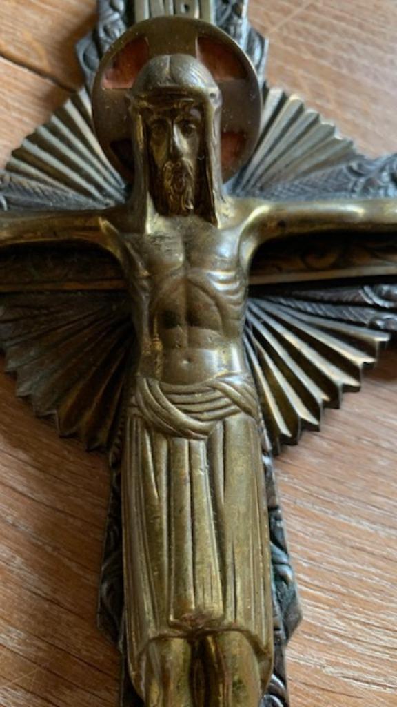 antiek kruisbeeld, Ophalen