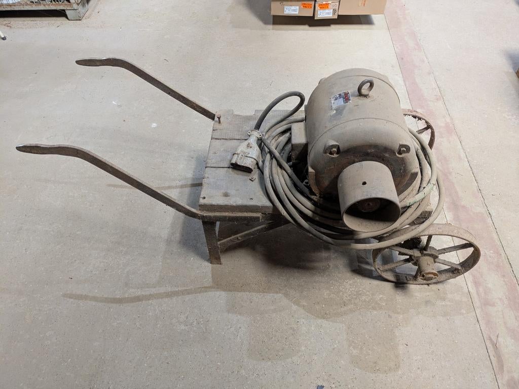 Moteur électrique sur chariots, Doe-het-zelf en Bouw, Motoren, Ophalen, Elektromotor