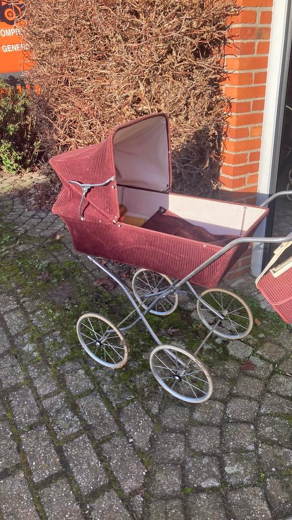 Oede poppenwagen, Ophalen, Gebruikt