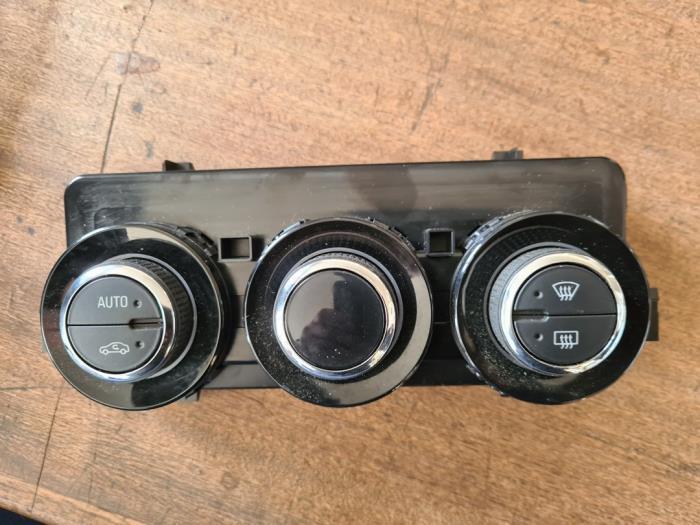 Kachel Bedieningspaneel van een Opel Corsa, Gebruikt, -, -, Opel