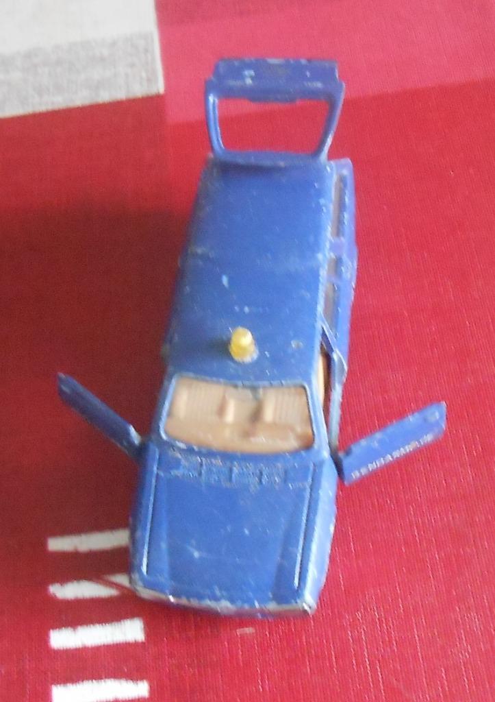 petite voiture Solido - Peugeot 504 break - 1/43 - N 23, Enlèvement ou Envoi, Utilisé, Voiture, Solido