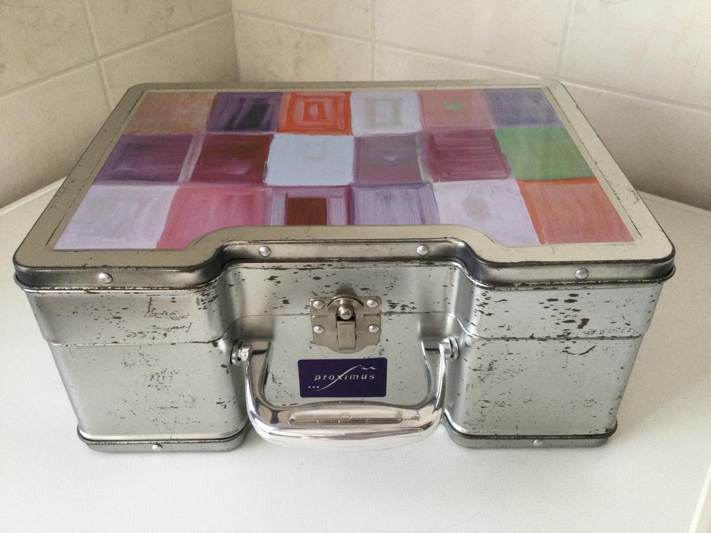 Aluminium CD koffertje Proximus, Verzamelen, Ophalen of Verzenden, Gebruikt