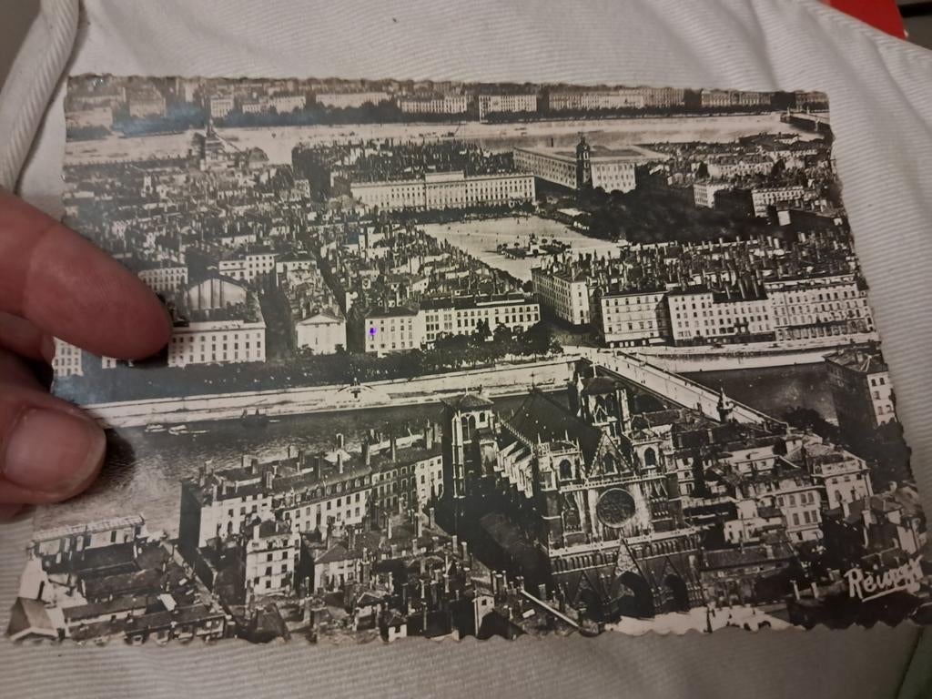 Ancien parc décrit : vue de Lyon, Enlèvement ou Envoi