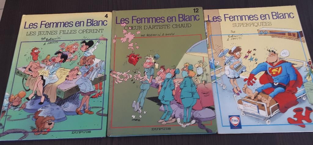 3 albums les femmes en blanc, Enlèvement, Autres personnages, Comme neuf, Livre ou Jeu