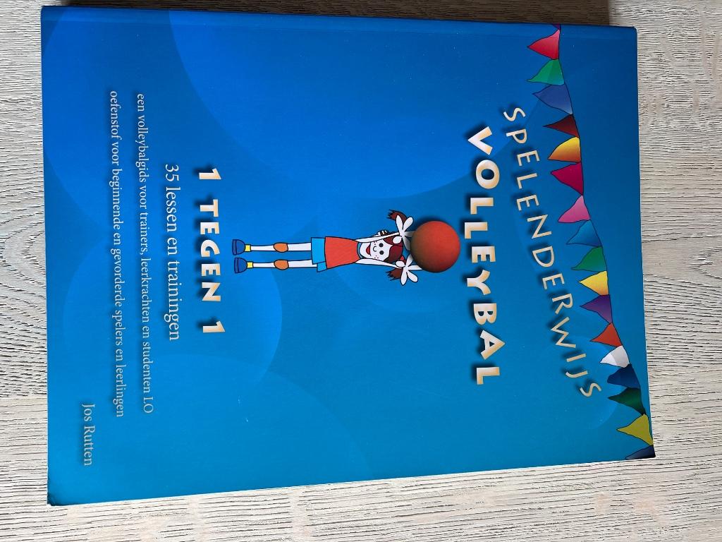 Spelenderwijs Volleybal 1 tegen 1 (bachelor LO), Boeken, Ophalen, Zo goed als nieuw, Hoger Onderwijs, Jos rutten