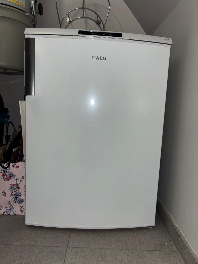 Tafeldiepvries, Elektronische apparatuur, Zo goed als nieuw, Energieklasse A of zuiniger, Vrijstaand, Ophalen