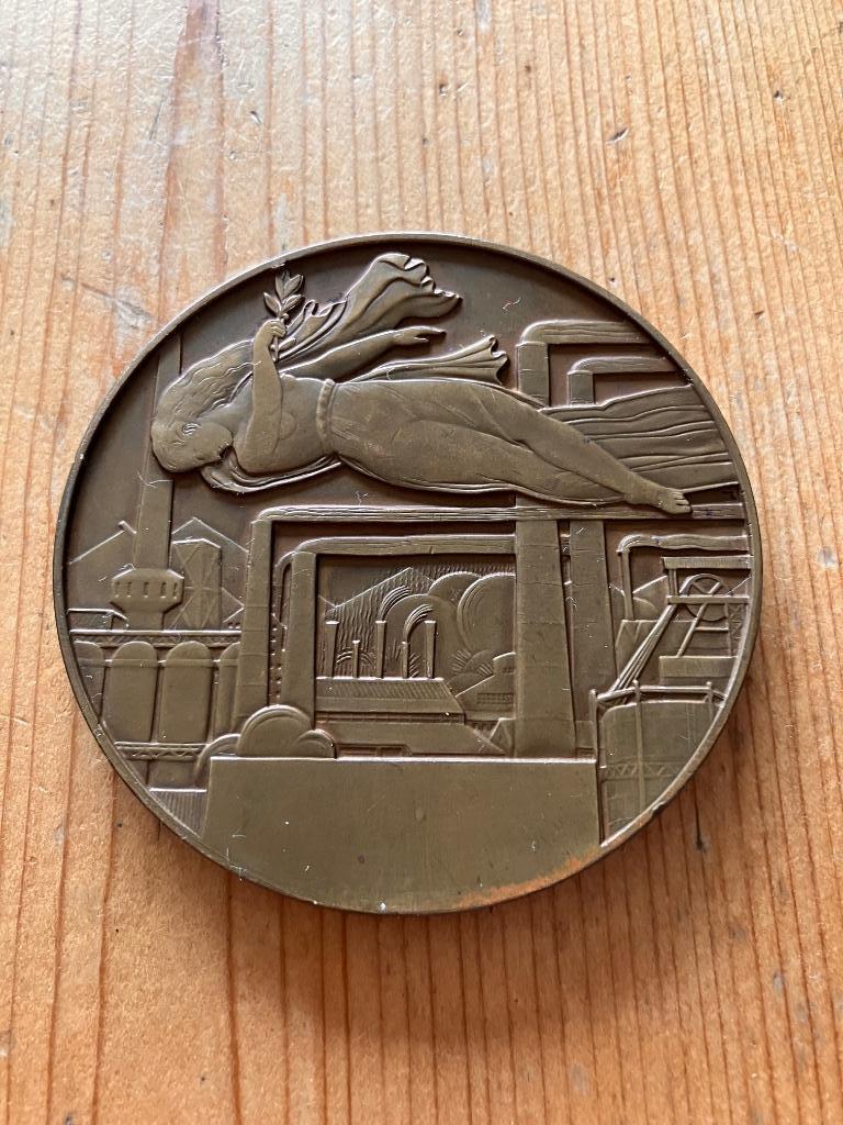 Médaille, Enlèvement