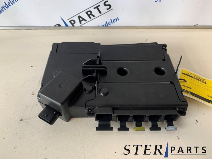 Boîte à fusibles d'un Mercedes C-Klasse, 3 mois de garantie, Utilisé, -, -