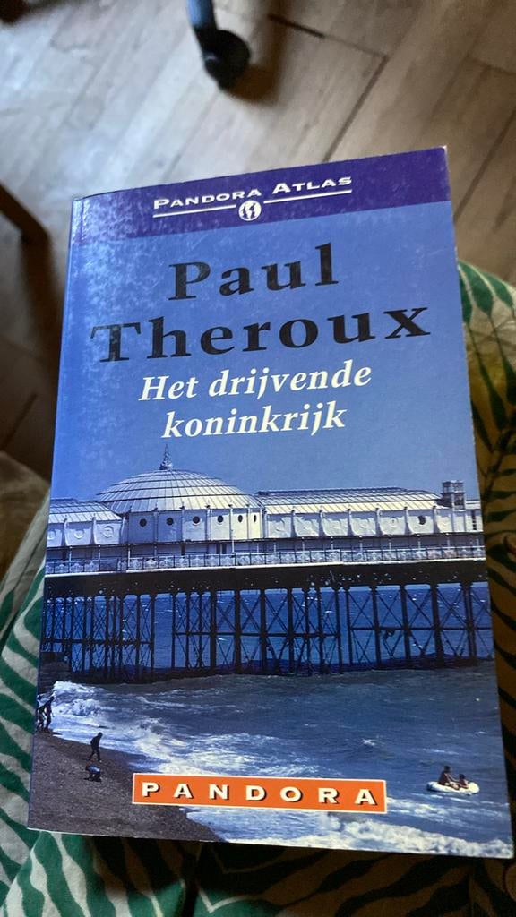 Paul Theroux - Het drijvende koninkrijk, Ophalen of Verzenden, Zo goed als nieuw, Paul Theroux