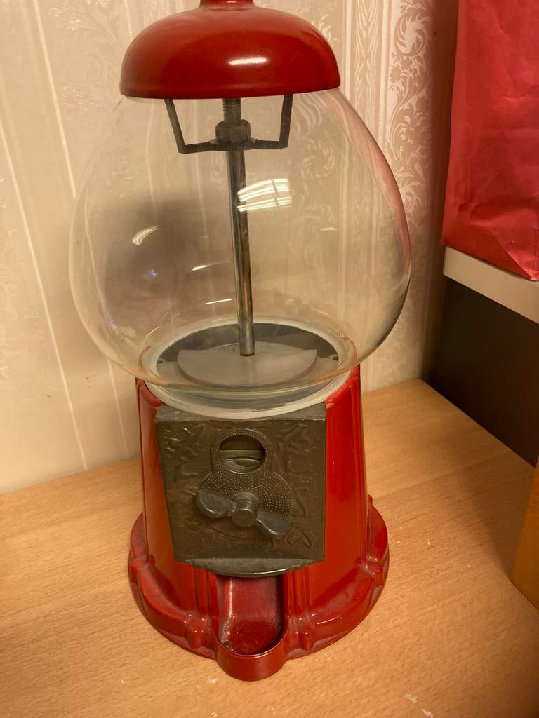Kauwgomballen automaat., Ophalen, Gebruikt