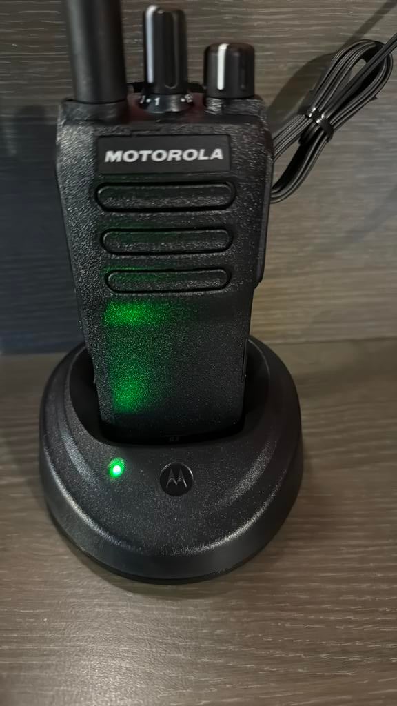 Motorola R2 UHF, Met broekklem, 5 tot 15 km, Nieuw, Ophalen of Verzenden