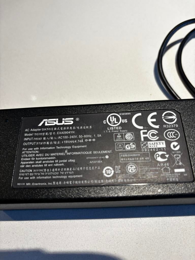 Laptop adapters, Informatique & Logiciels, Chargeurs d'ordinateur portable, Enlèvement, Utilisé
