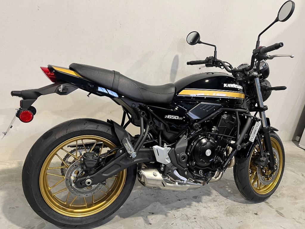 Z650RS 2025 MODEL NIEUW OP STOCK, Motoren, 2 cilinders, Bedrijf, Meer dan 35 kW, 650 cc