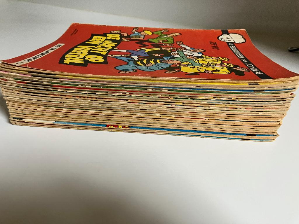 25 Jommeke albums- herdruk - ongekleurd., Livres, BD, Utilisé, Plusieurs BD, Enlèvement ou Envoi