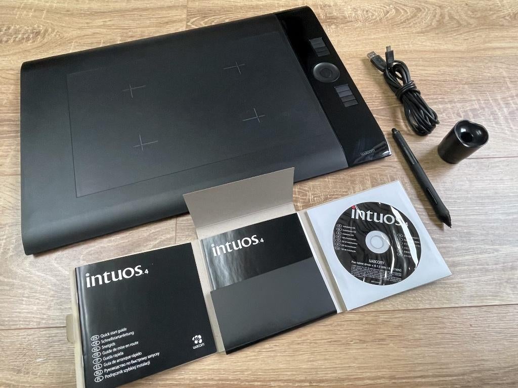 Wacom Intuos 4 PTK-840 Tablet Mac/Win + pen + cable + CD, Ophalen, Gebruikt, Bedraad, Wacom